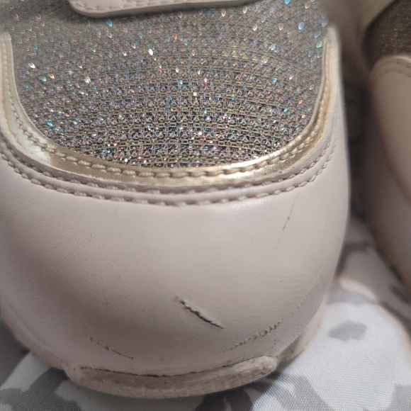 Michael Kors Teddi Trainer Shoes Size 9 Cream Gold limited edition - Picture 3 of 8